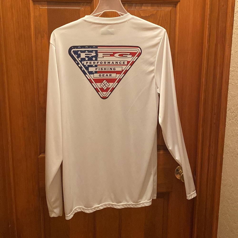 Columbia PFG. Size small - Picture 3 of 5